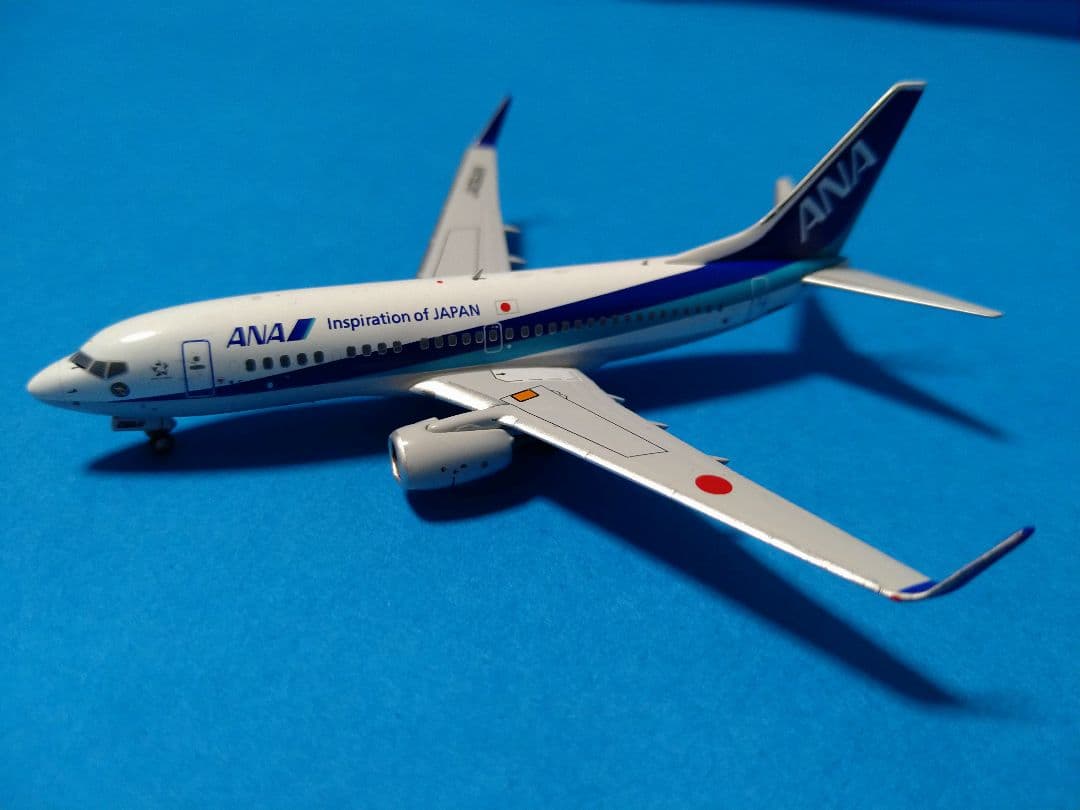 ANA全日空 BOEING737-700 JA06AN 1/400 特別塗装機