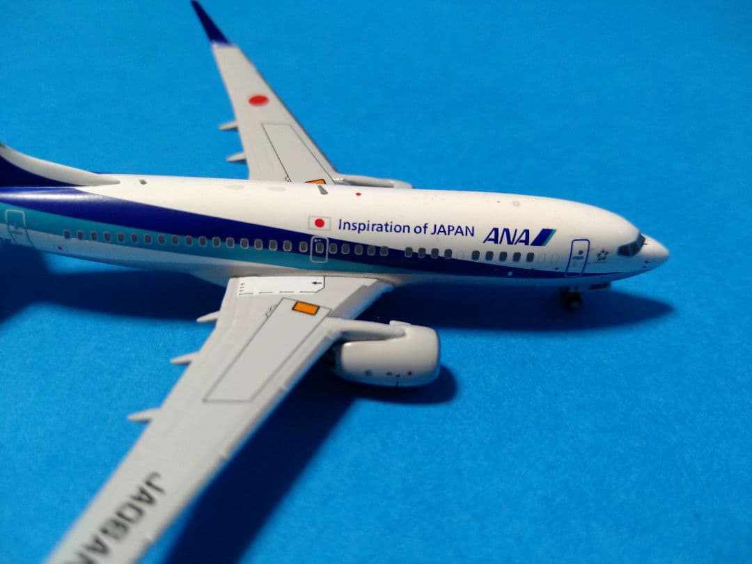 ANA全日空 BOEING737-700 JA06AN 1/400 特別塗装機
