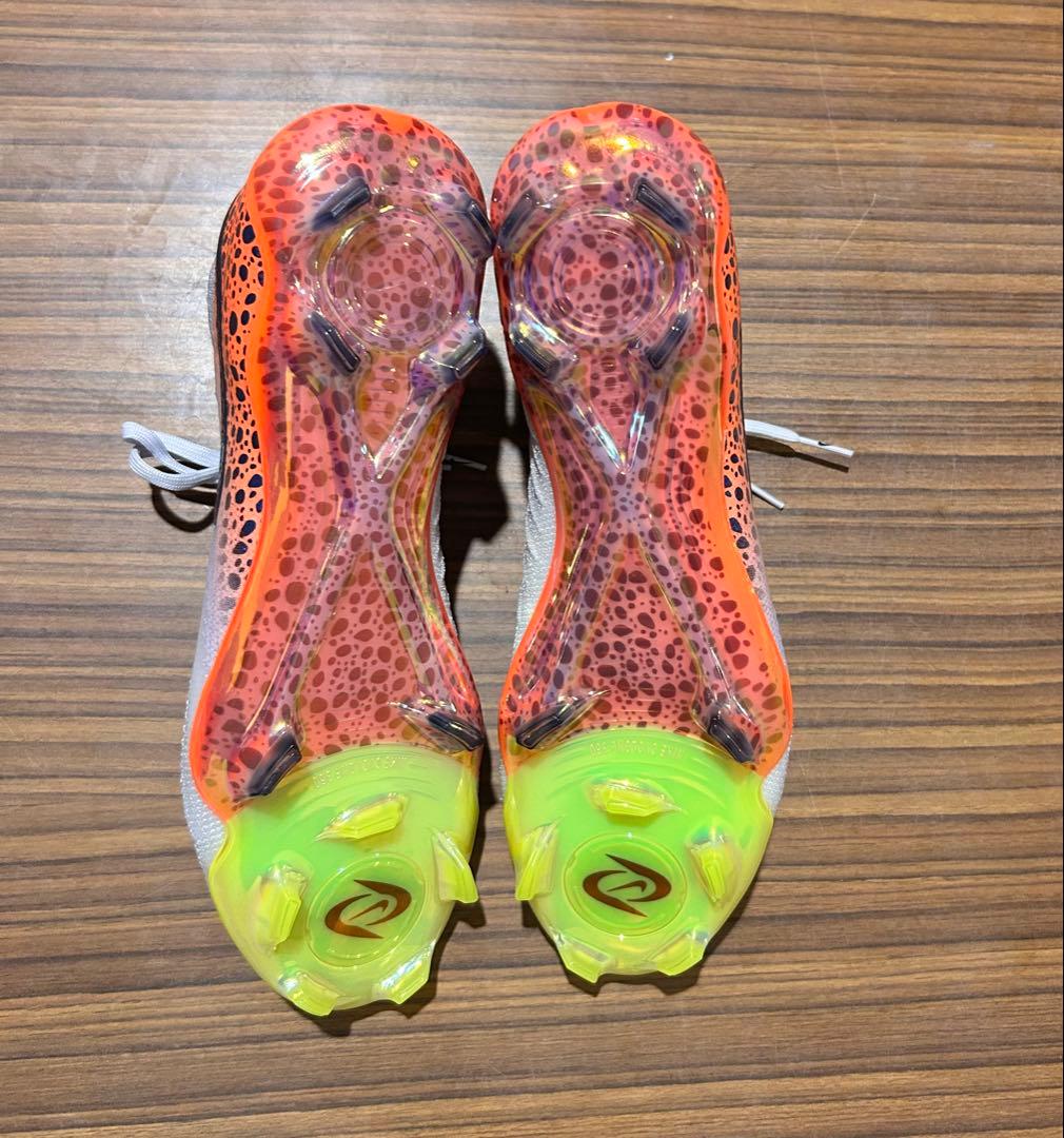 Nike サッカースパイク　ファントム ルナ2