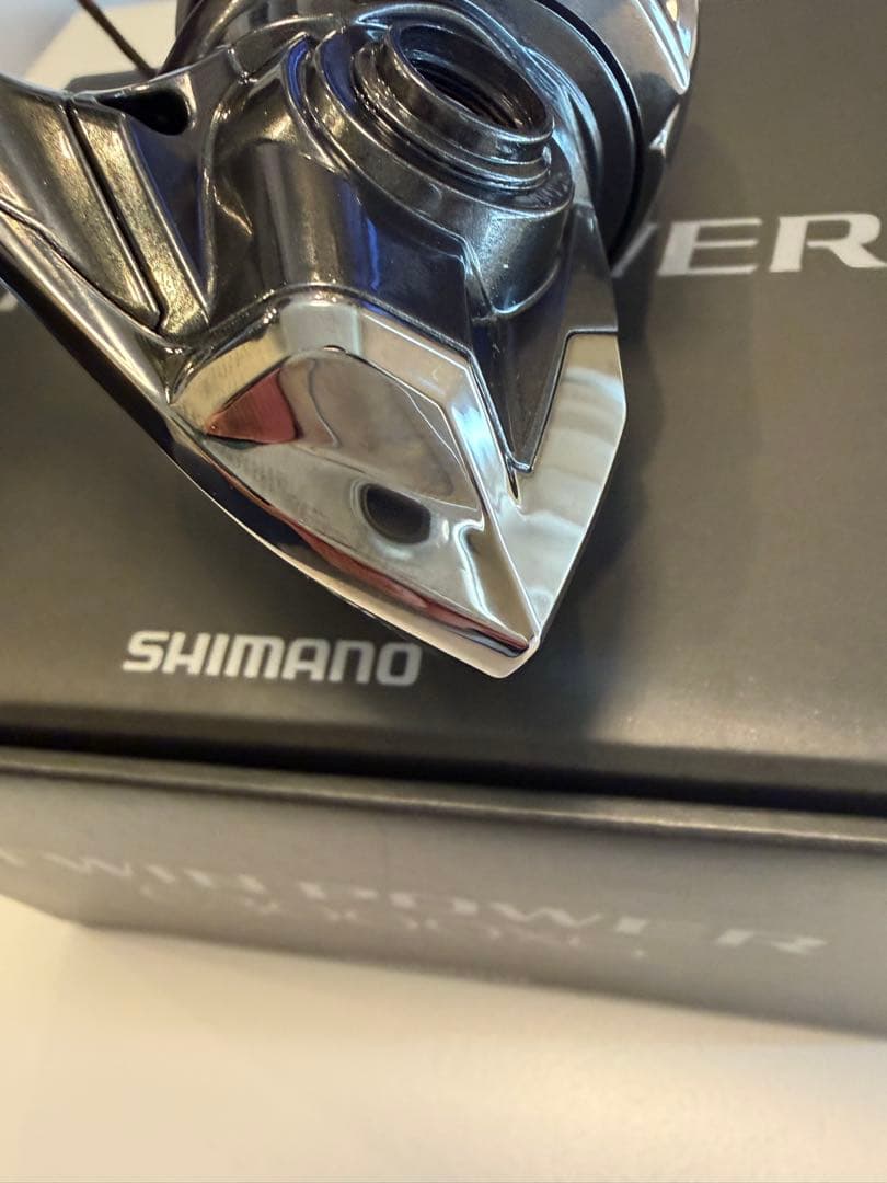 新品24年シマノ　ツインパワーC3000XGスピニングリール