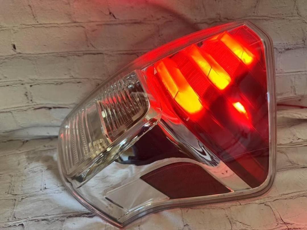 プリウスα US仕様 ZVW40 ZVW41 左右セット 新品 サイドマーカー