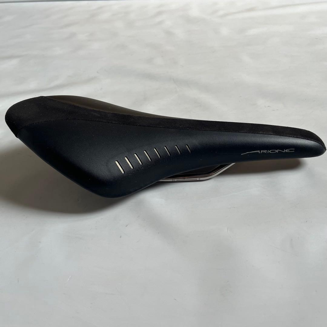 【低走行品】fi'zi:k ARIONE K:IUMレール ブラック