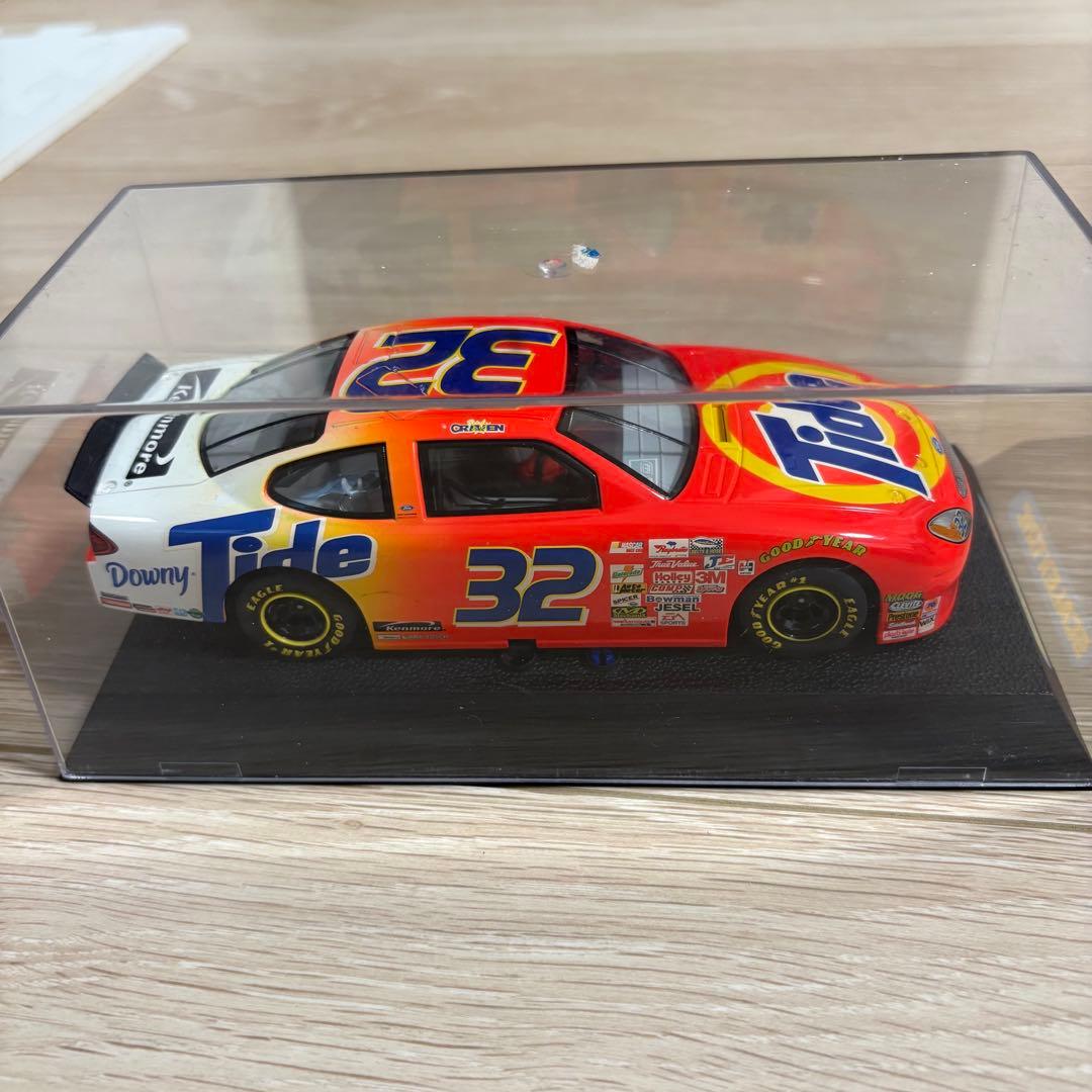 レアScalextric 1/32 NASCAR/'01 FordTaurus