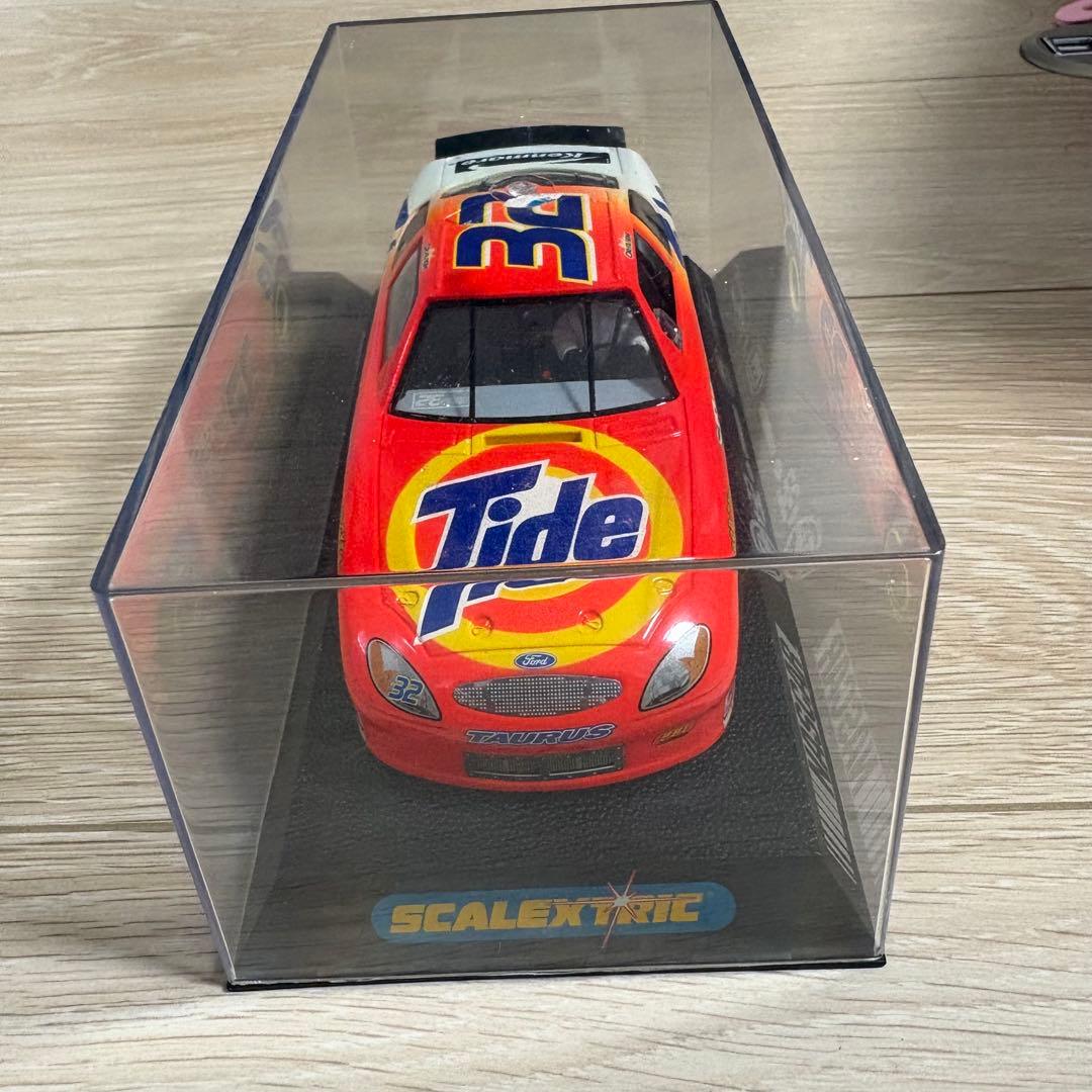 レアScalextric 1/32 NASCAR/'01 FordTaurus
