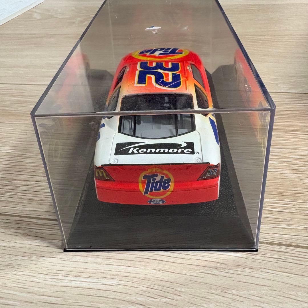 レアScalextric 1/32 NASCAR/'01 FordTaurus
