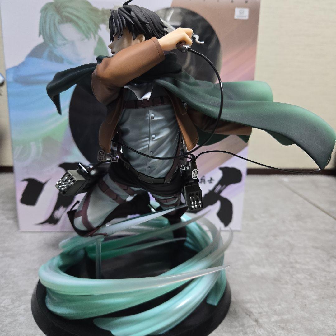 進撃の巨人 リヴァイ 1/6 フィギュア 人類最強の兵士 ポニーキャニオン