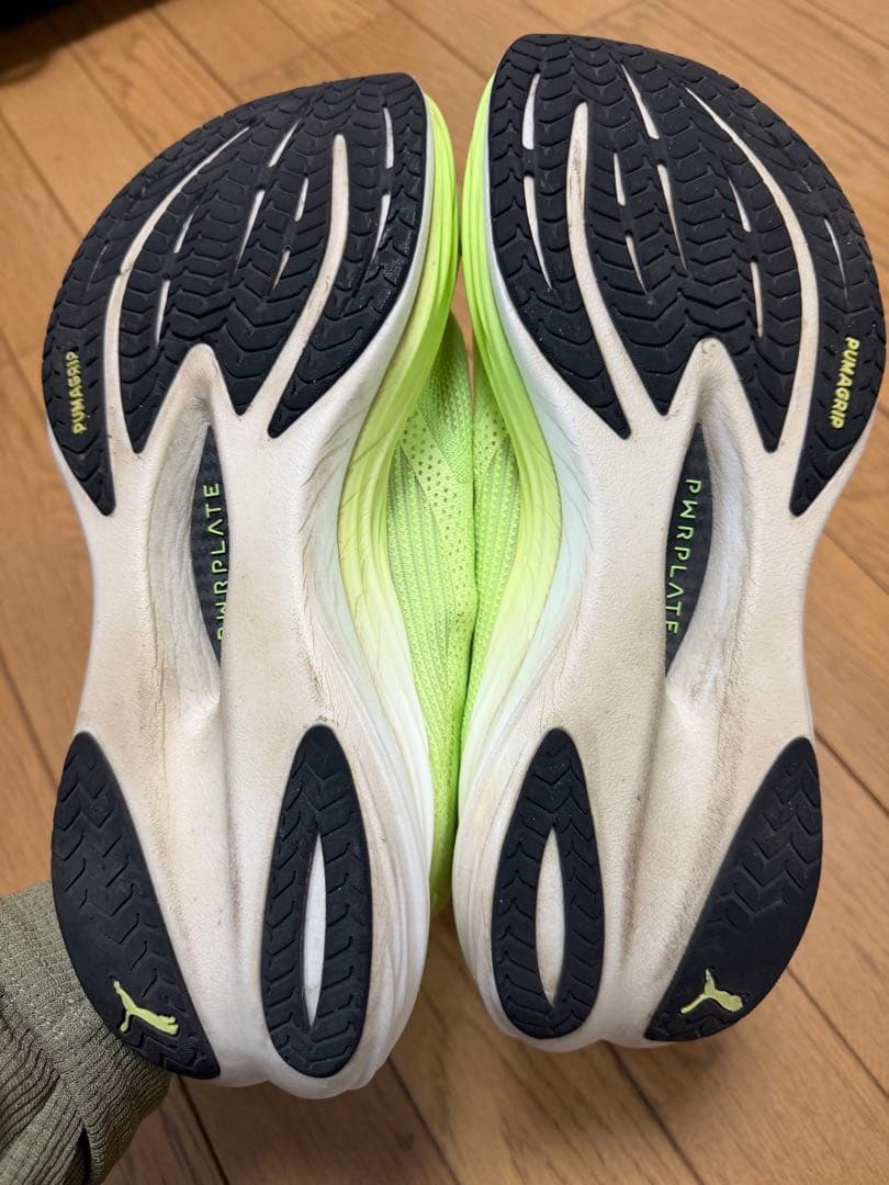 メンズ ランニングシューズ PUMA DEVIATE NITRO 3 26.5