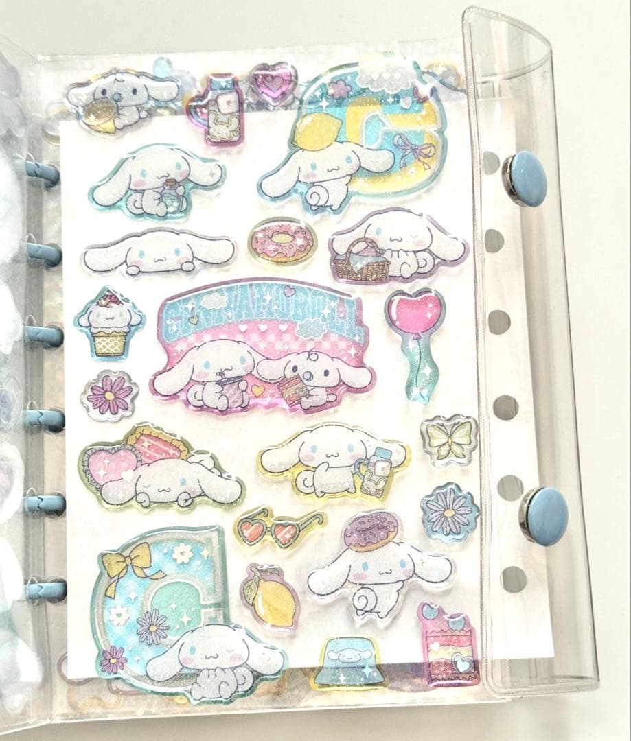 シナモロール　シール帳完成品