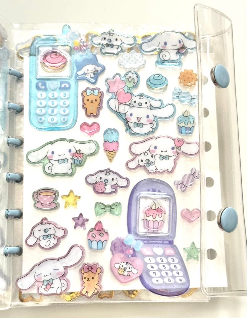 シナモロール　シール帳完成品