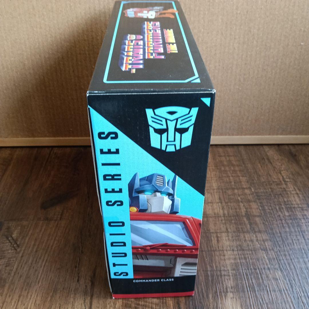 新品未開封トランスフォーマー SS-142 オプティマスプライム 40周年記念
