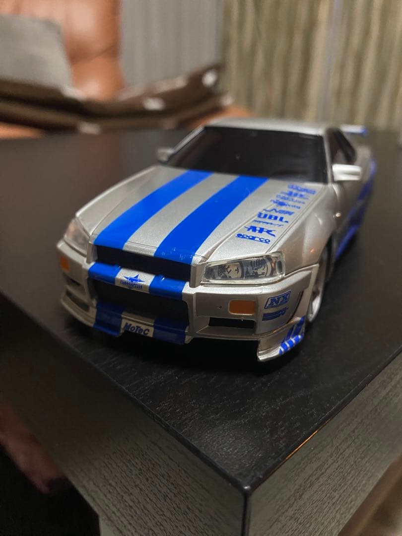 Nissan Skyline GT-R (R34) RCカー