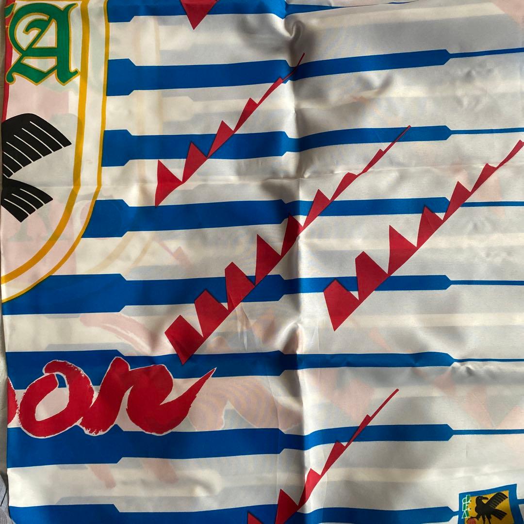 サッカー日本代表(昔の)大旗。サッカー日本代表