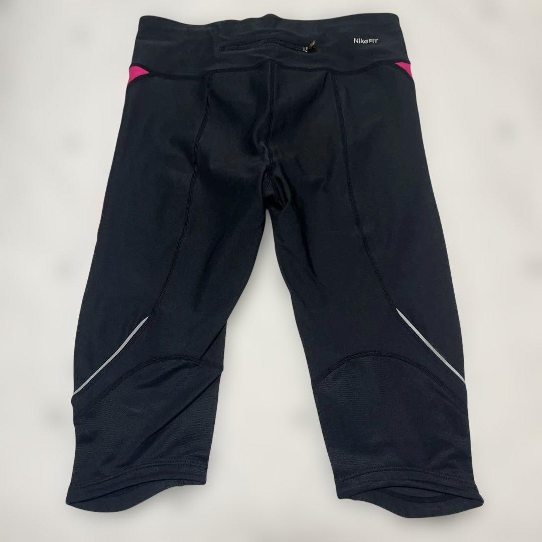 【新品未使用】NIKEウィメンズトレーニングウェアセット　ブラック＆ピンク