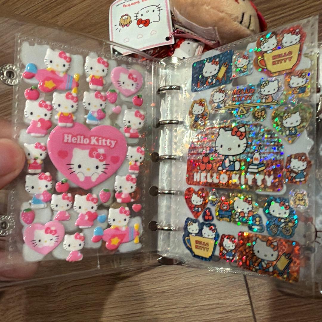 ハローキティ シールブック
