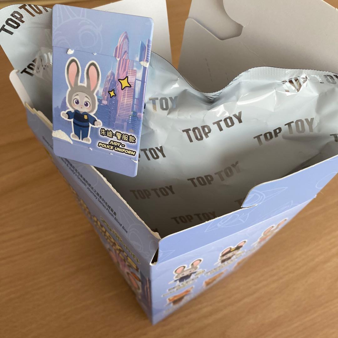 TOPTOY ズートピアぬいぐるみキーホルダー　ニック+ジュディ【新品、未使用】