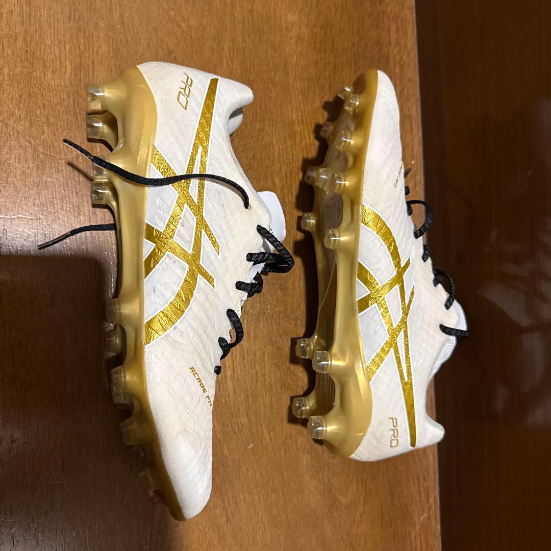 ASICS DSライトアクロスPRO ホワイト/ゴールド