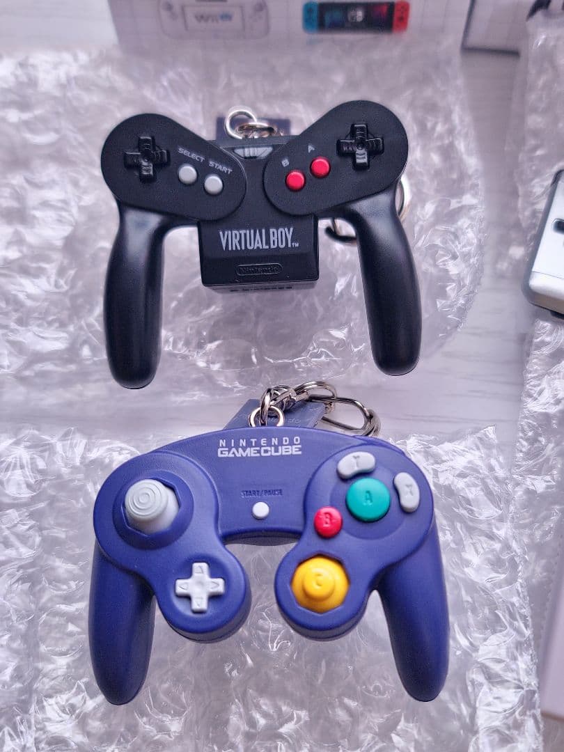 ニンテンドーミュージアム ゲームハードキーホルダー セット売りオマケショッパー付
