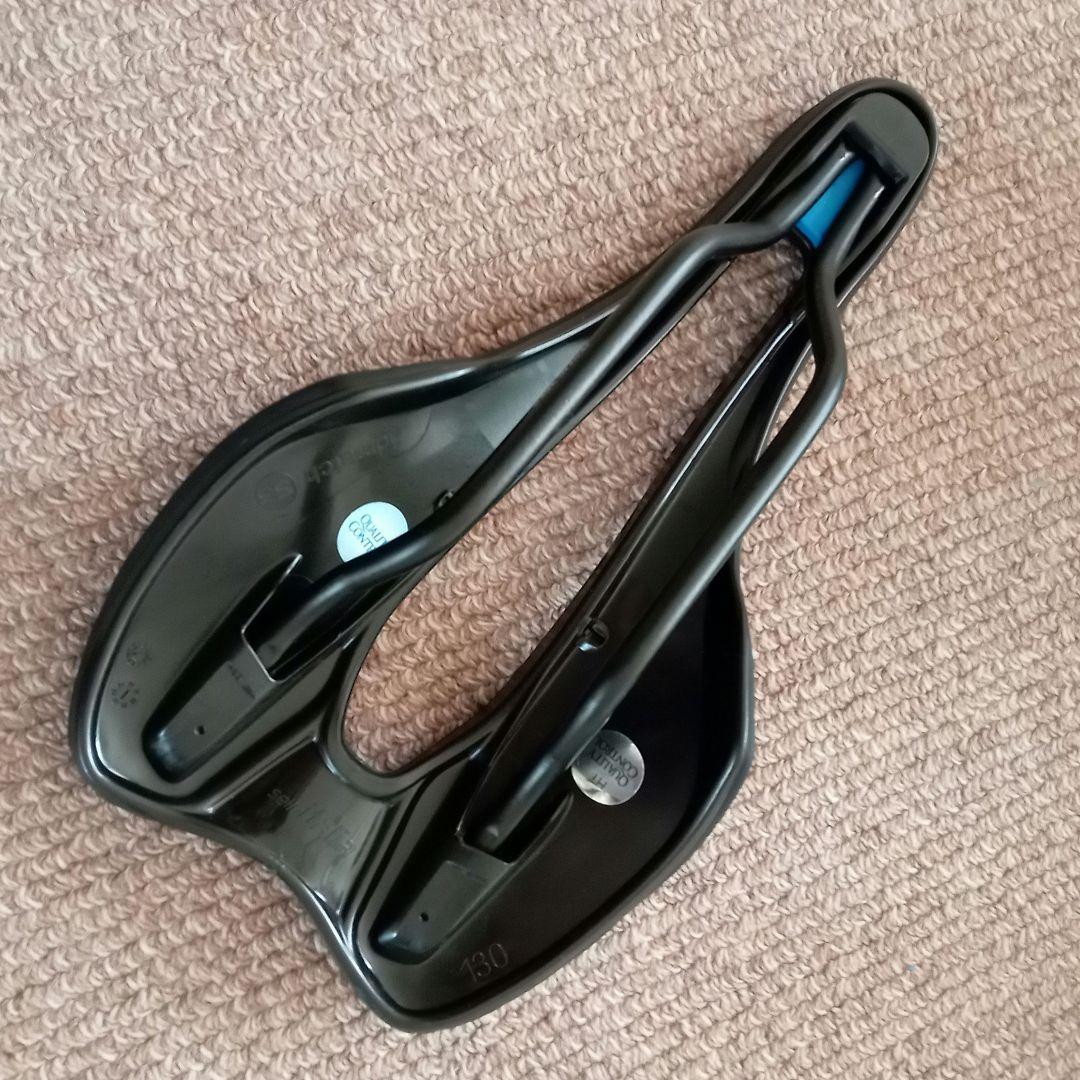 サドル　Selle Italia　SLR Boost Superflow S