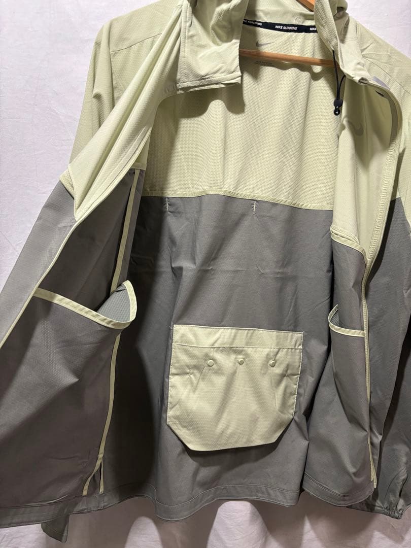 ウォーキング・ランニングウェア nike running wind runner nylon jacket L