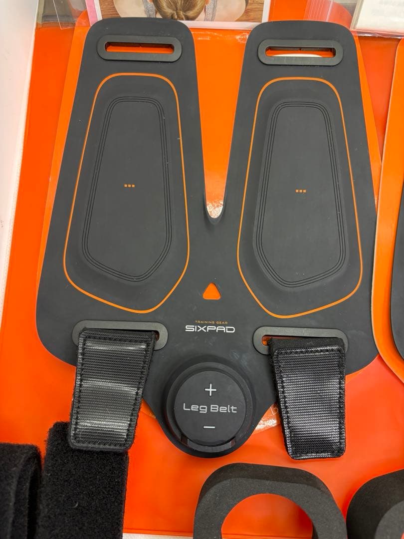 【年末感謝セール】【美品】SIXPAD レッグベルト 2個セット シックスパッド