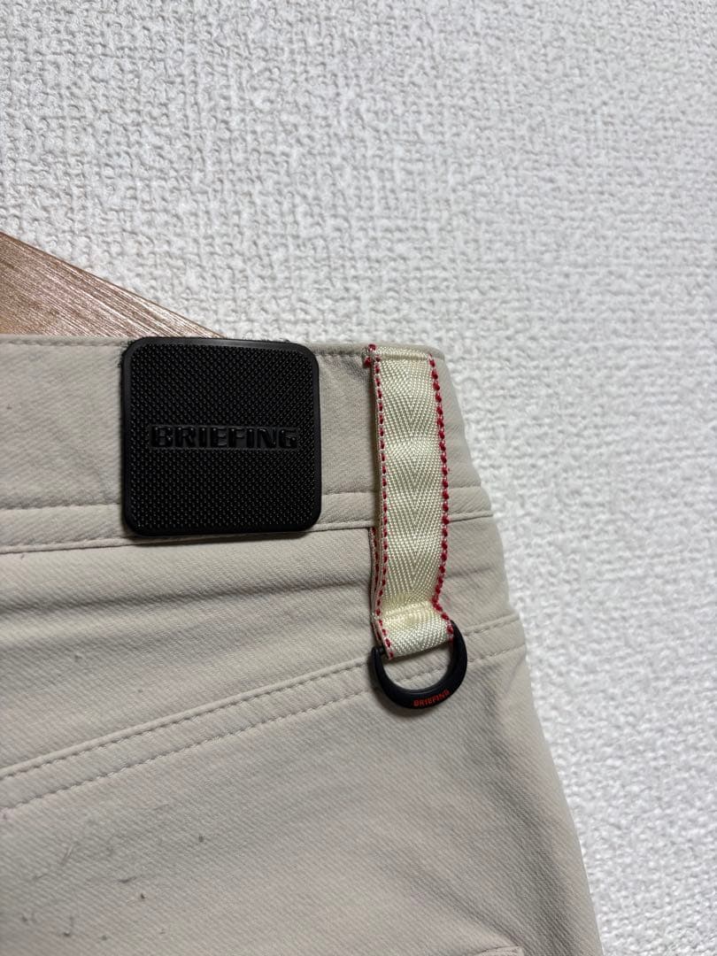 BRIEFING オフホワイト ストレートパンツ