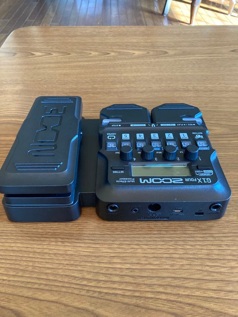 ZOOM G1X FOUR マルチエフェクター　美品！！