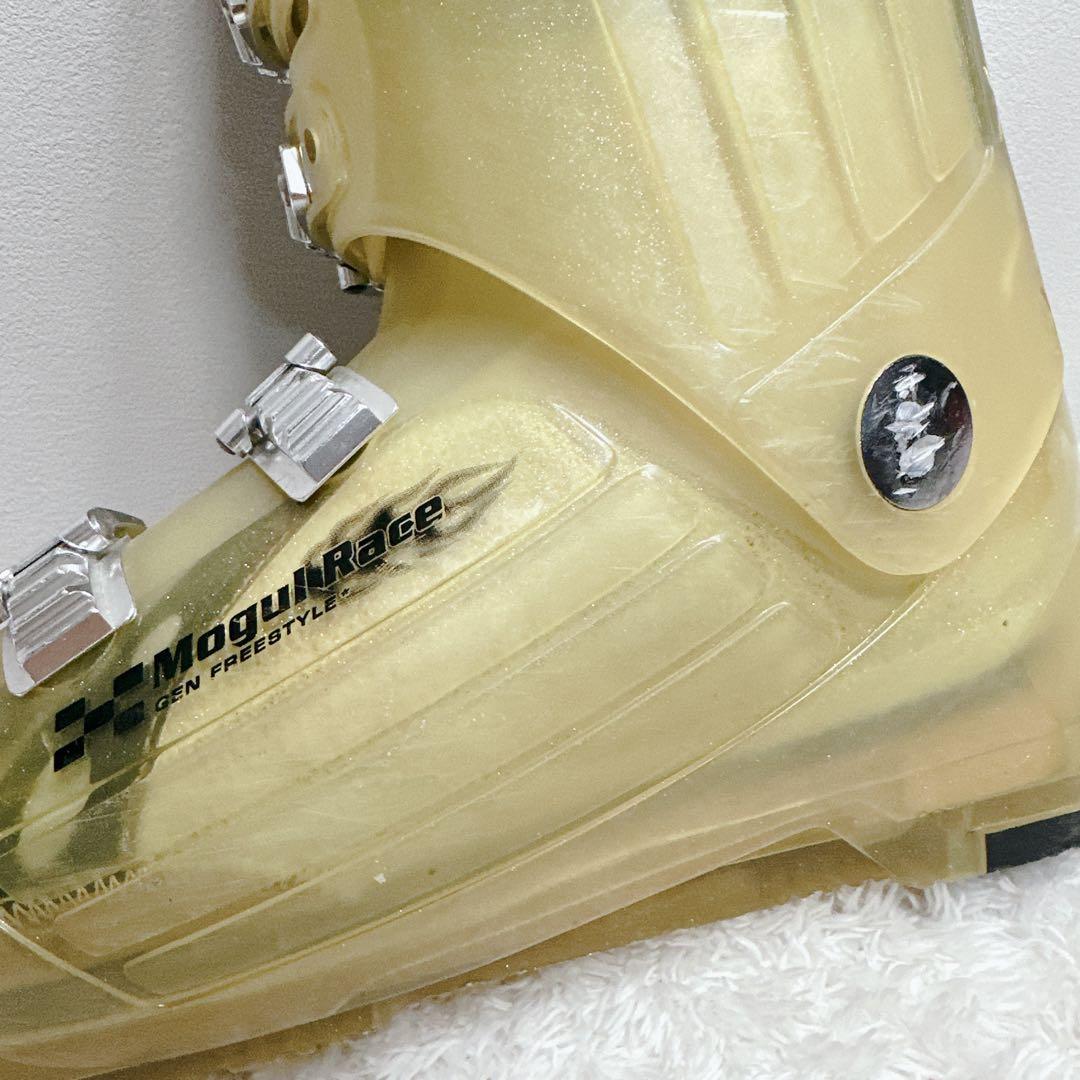 W-CUPモデル GEN FACTORY BUMPS 9 MOGUL RACE