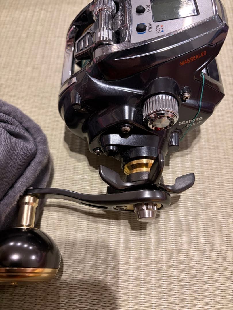特価！ 美品/DAIWA SEABORG 500JP/JS 電動リール