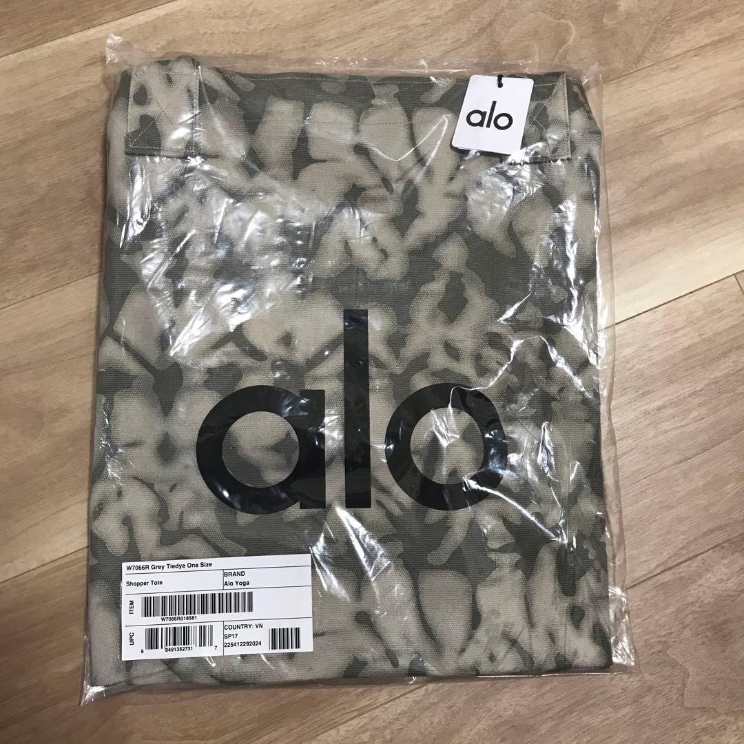 alo yoga ハワイ　アロー　新品タグ付き