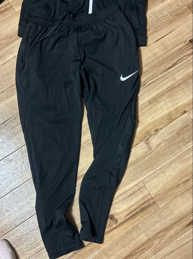 Nike ブラック ジャージ セット　サンフレッチェ広島エンブレム付き