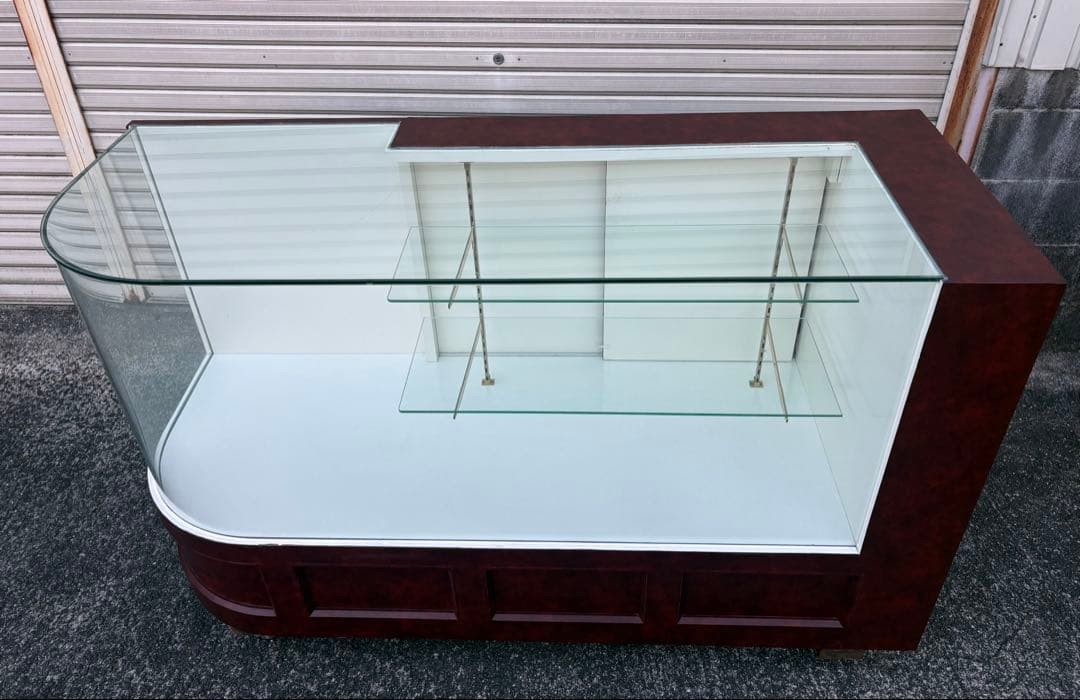 【希少】曲面ガラスショーケース／店舗什器】引き取り大歓迎！ 値下げ！