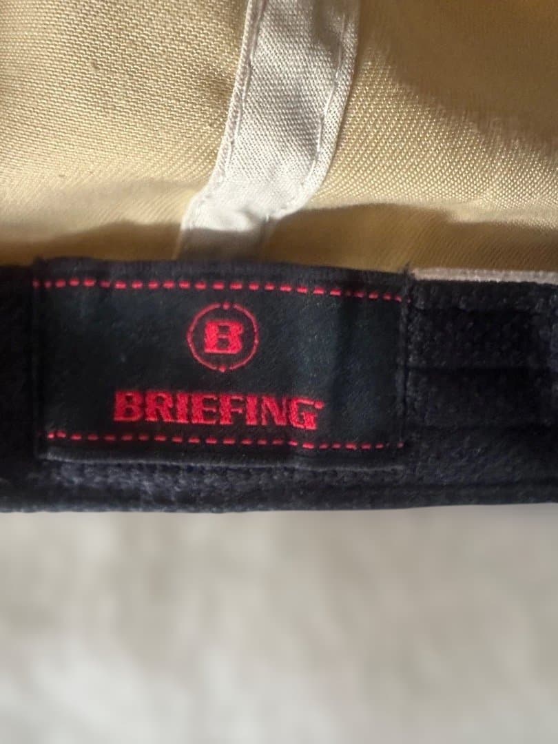 BRIEFING ベージュキャップ
