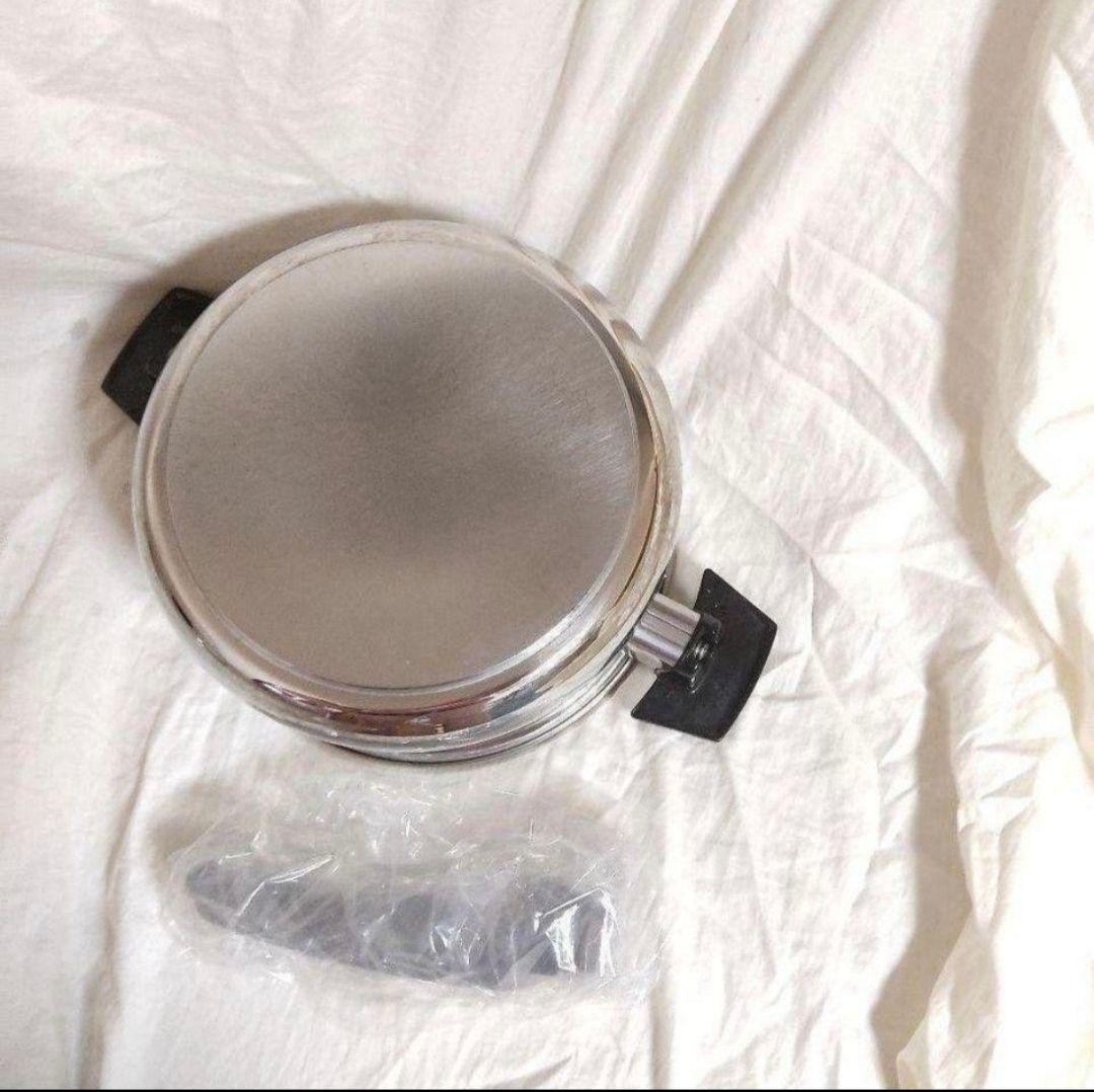 専用美品 IH対応　ロイヤルクイーン 4QT　蓋付き 4コート おまけ付き@