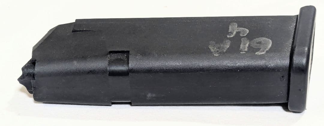 Glockグロック19用 9mm 15連マガジン実物 ポリマー＋スチールインナー