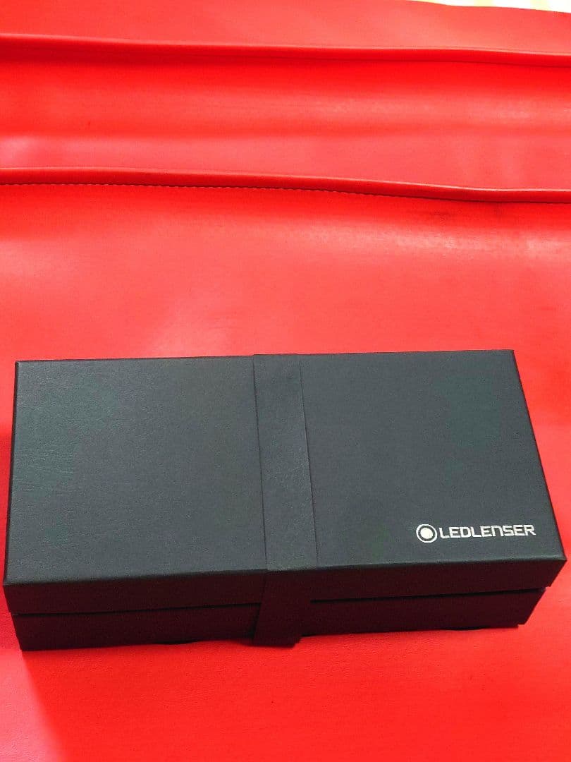 LEDLENSERレッドレンザー　P7R 9408-R生産終了未使用品