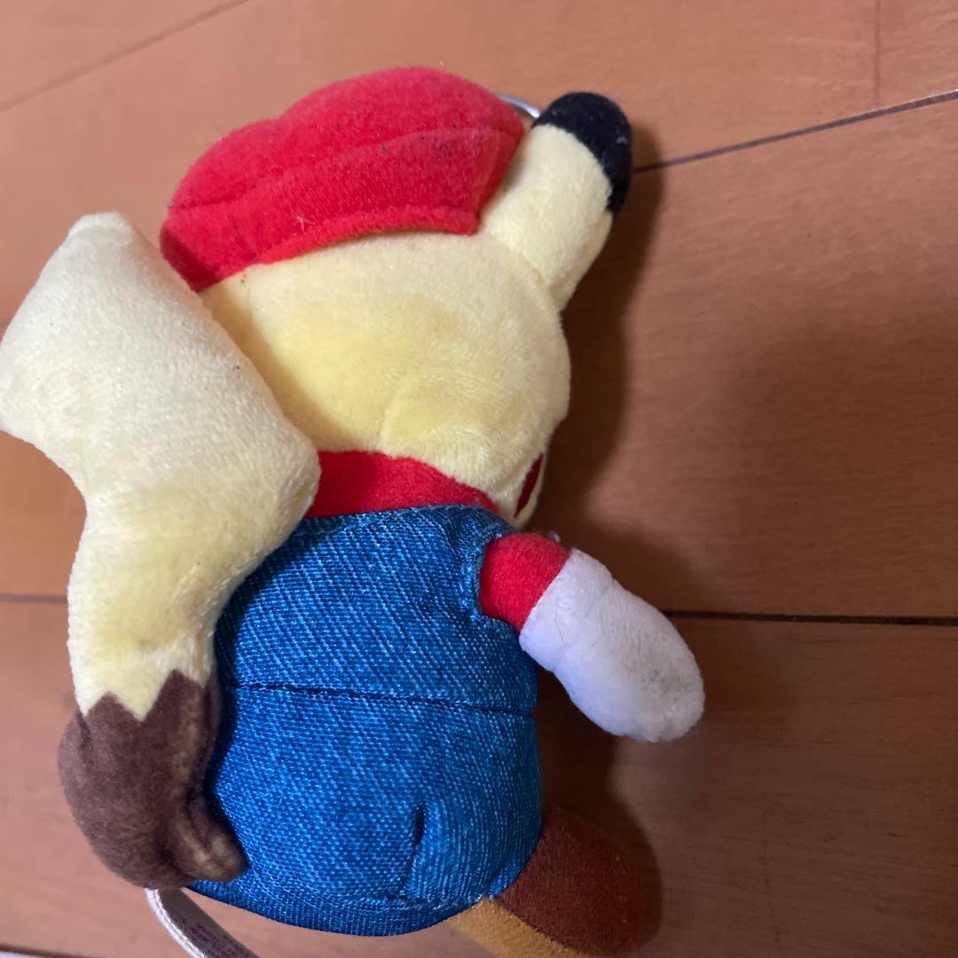ポケモンピカチュウぬいぐるみ マリオ