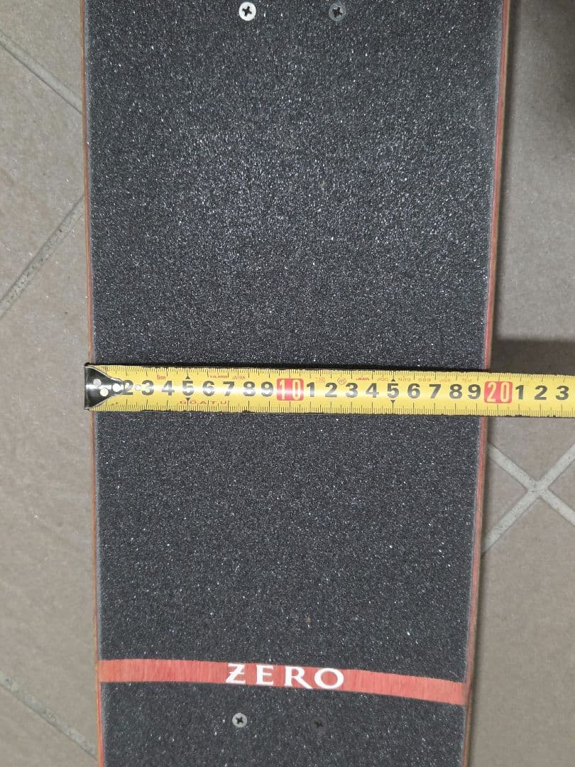 ZERO 7.75インチ スケートボード コンプリート