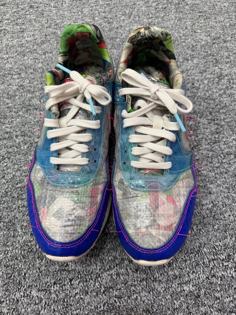 Nike Air Max フラワーパターンシューズ