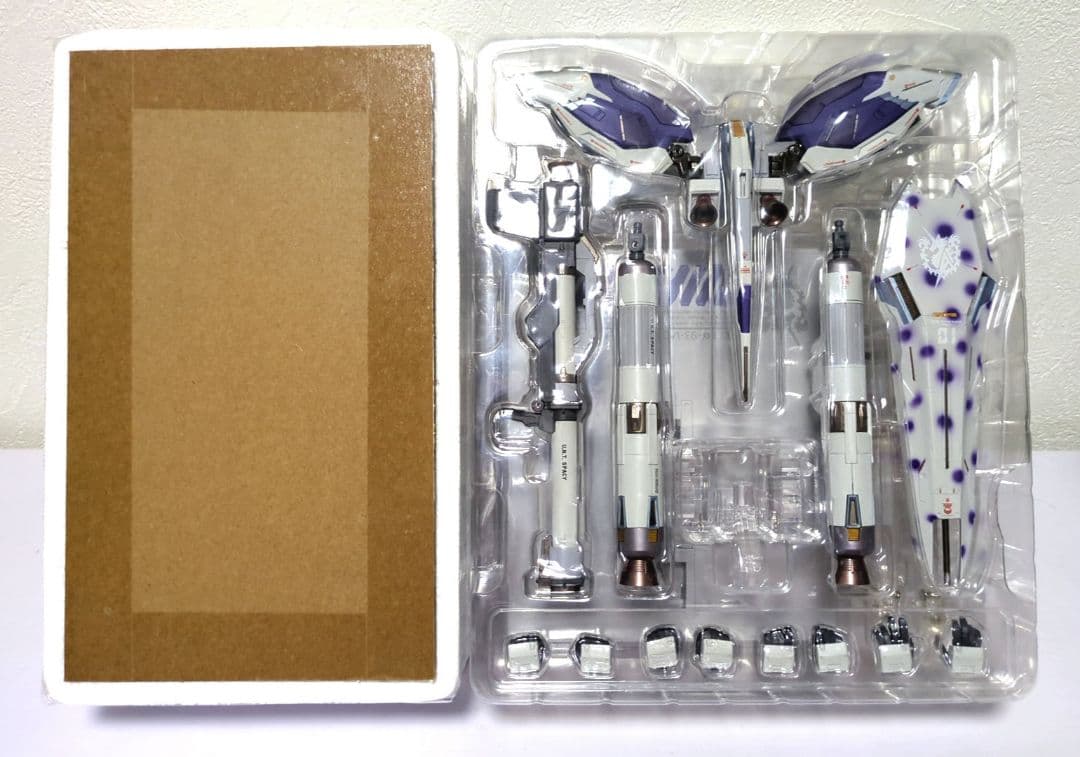 L BUILD Hi-νガンダム ベルトーチカチルドレン
