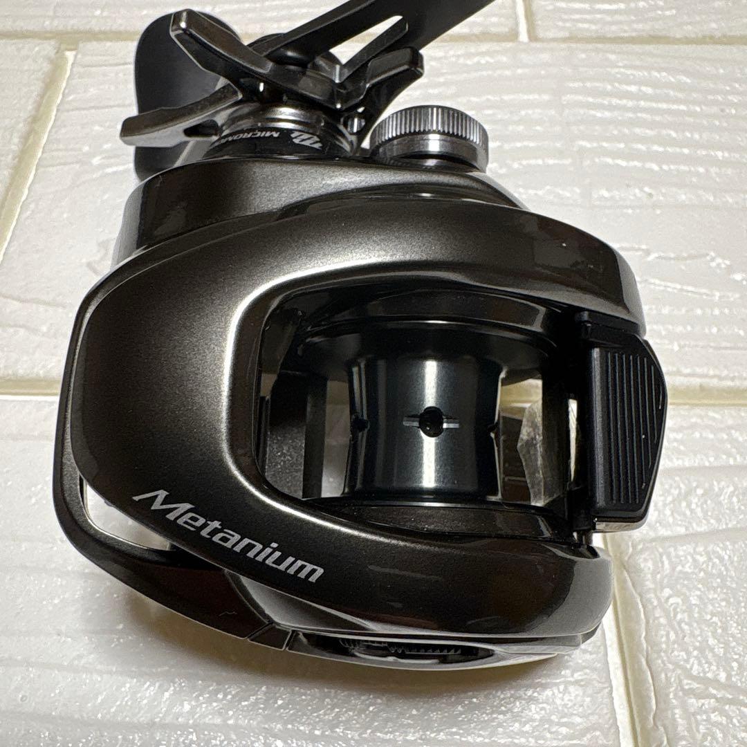 美品 シマノ 20nium 6.3 右 箱有り