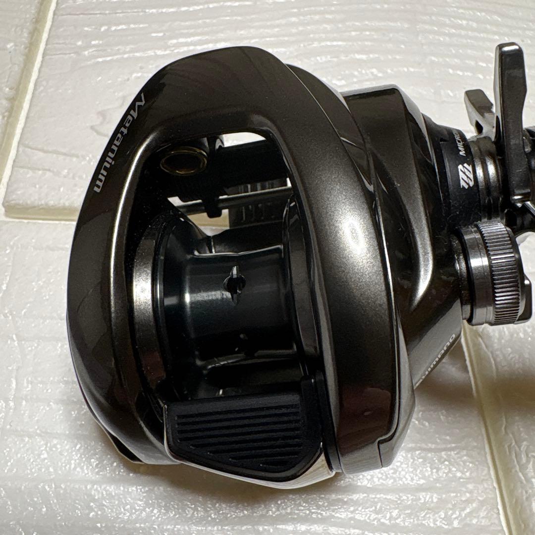 美品 シマノ 20nium 6.3 右 箱有り