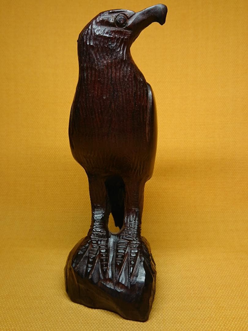 タカ　鷲　鷹　木彫　オブジェ　置物　インテリア　工芸品　美術品　A1041