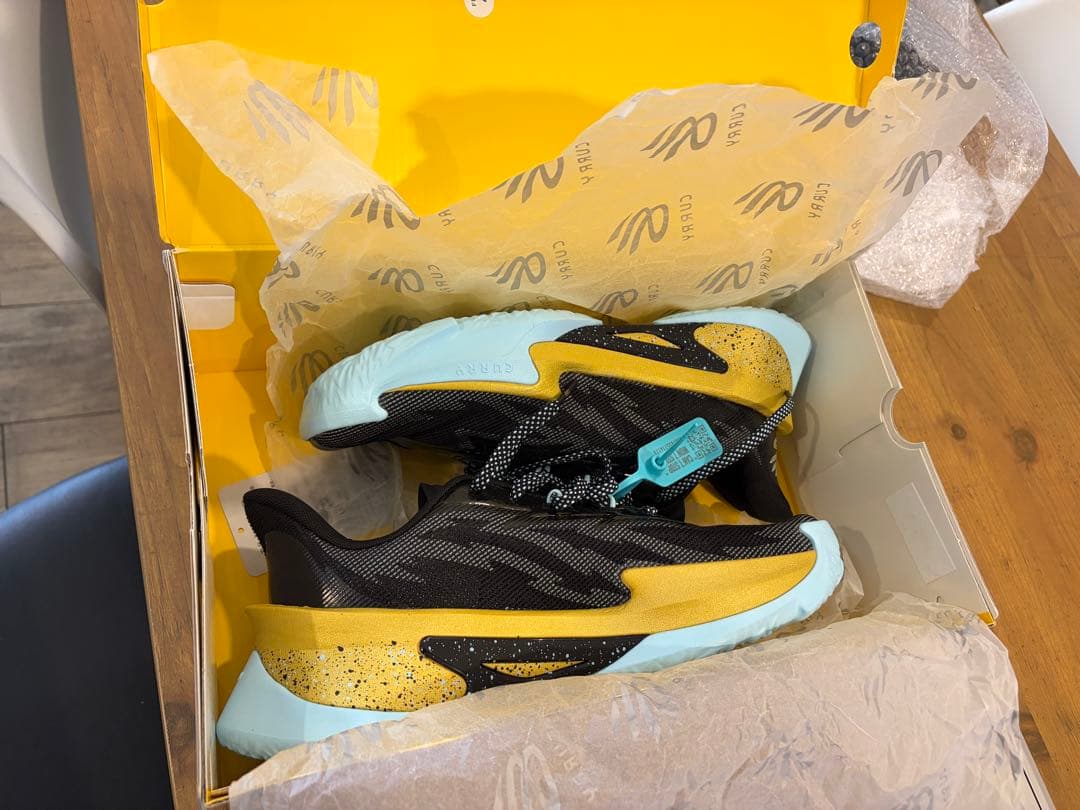 【新品未使用】UnderArmour CURRY7<28.5cm/US10.5>
