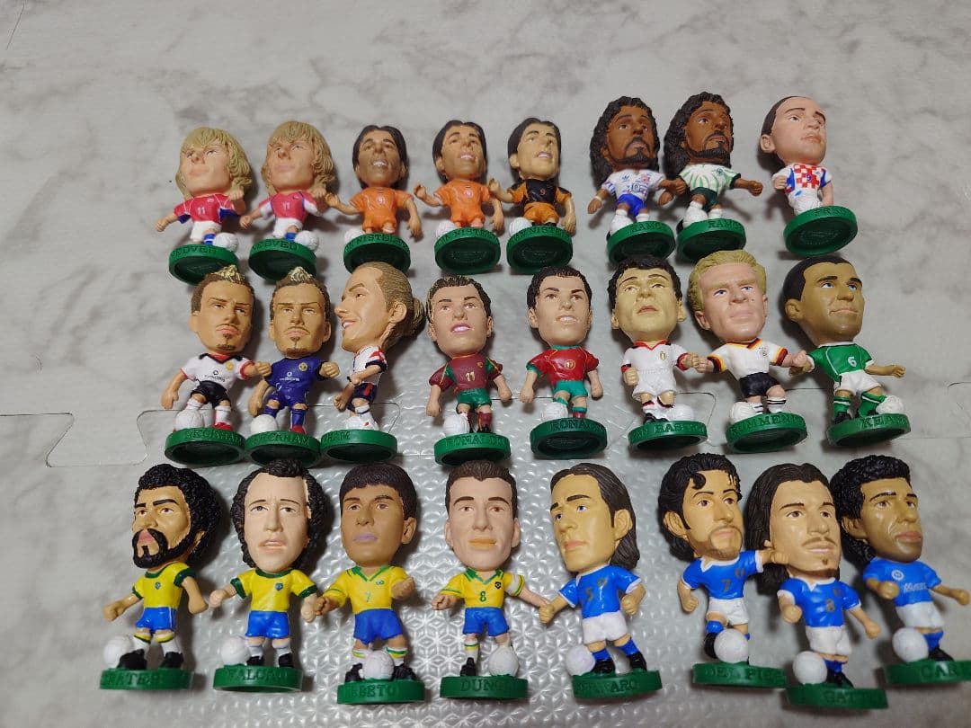 コリンシアン フィギュアセット 150体