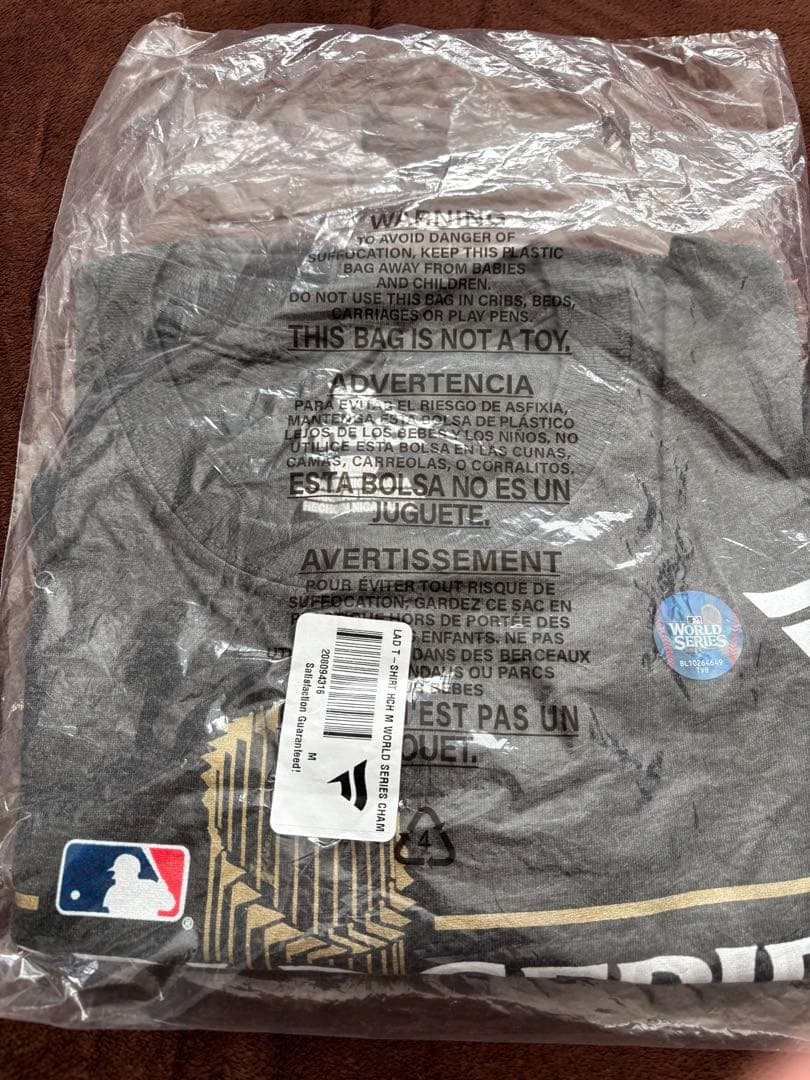 ロサンゼルス　ドジャース　ワールドシリーズチャンピオンTシャツ