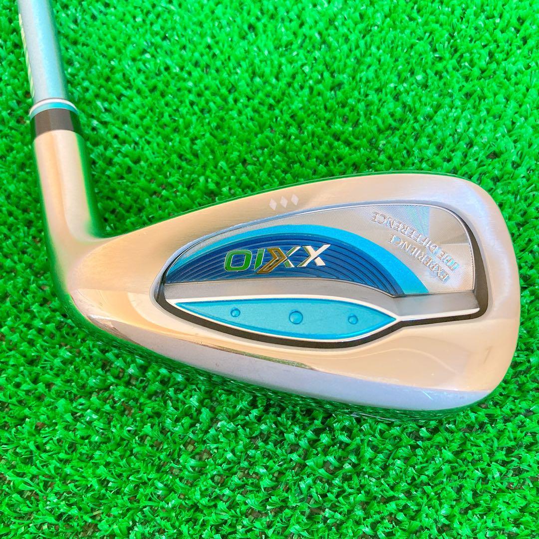 ① 極美品　屋外未使用　XXIO MP1300 7番　レディース　単品　Ｌ