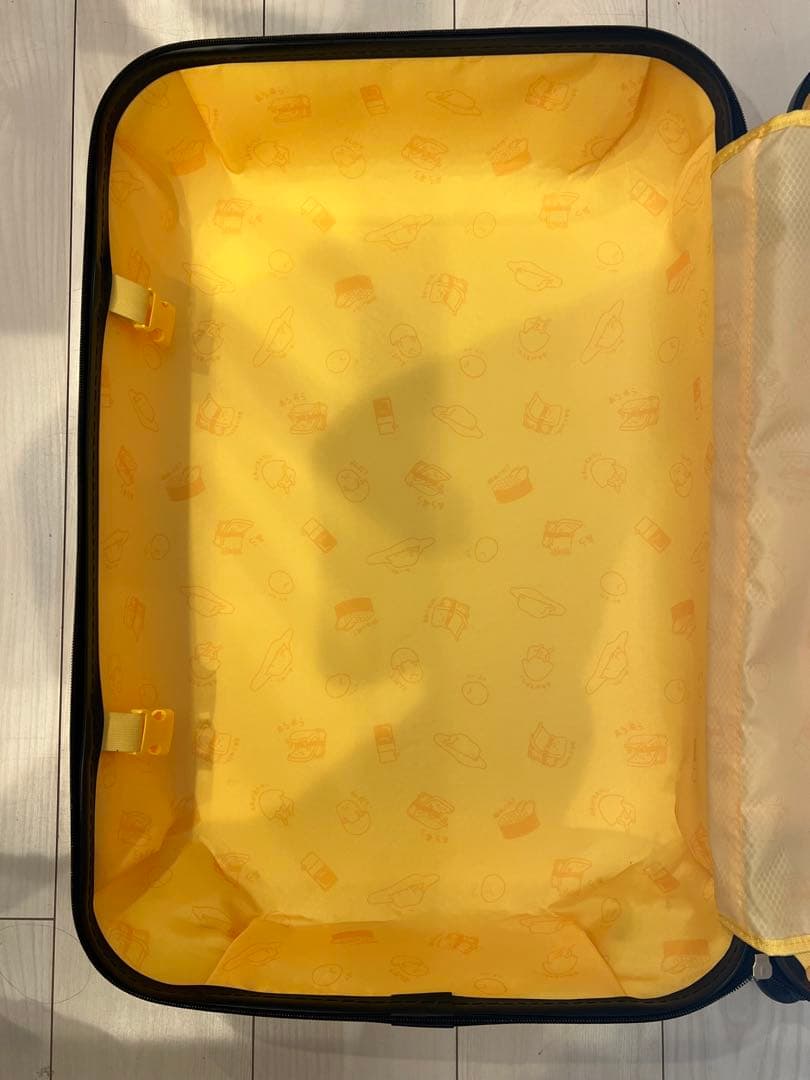 ぐでたま　キャリーケース　スーツケース　31L サンリオ　Sanrio