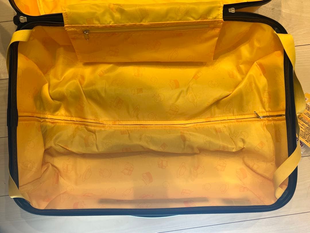 ぐでたま　キャリーケース　スーツケース　31L サンリオ　Sanrio