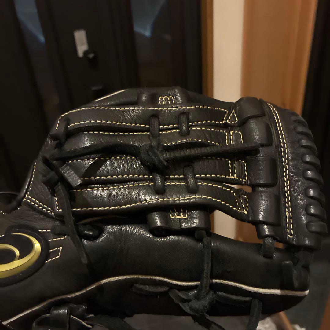 大谷翔平モデル少年用のグローブ