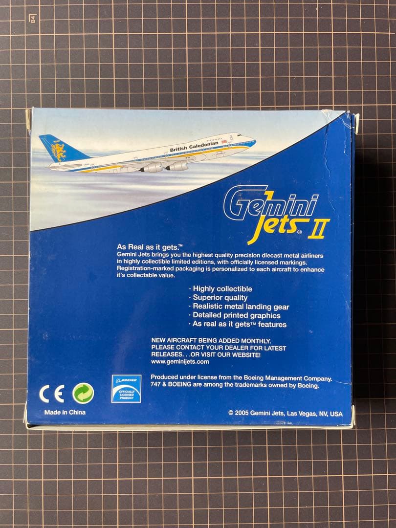ジェミニ　1/400　カレドニア　747-200